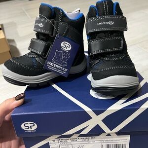 Geox snow boots lined and waterproof